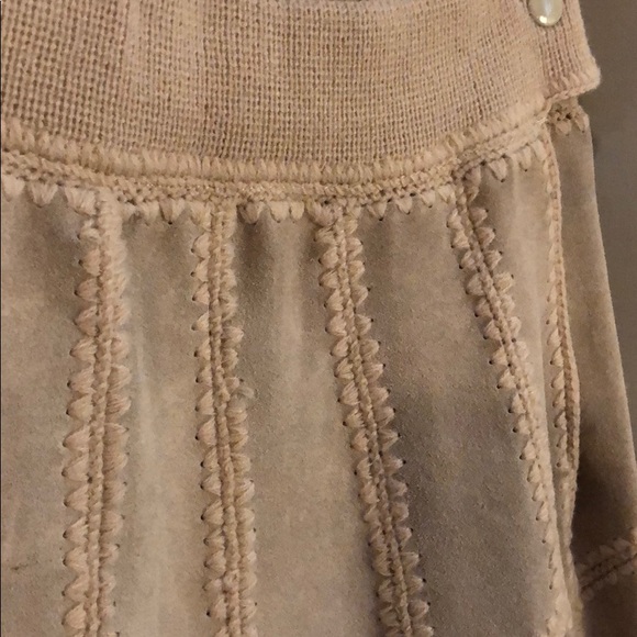 2-pc ADORABLE suede skirt & Matching Vest, sz M - Picture 3 of 7